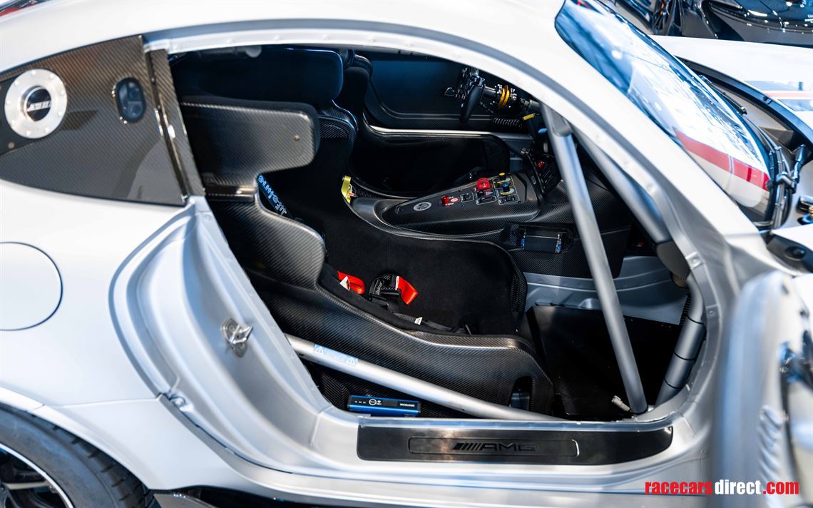 mercedes-benz-amg-gt-track-series