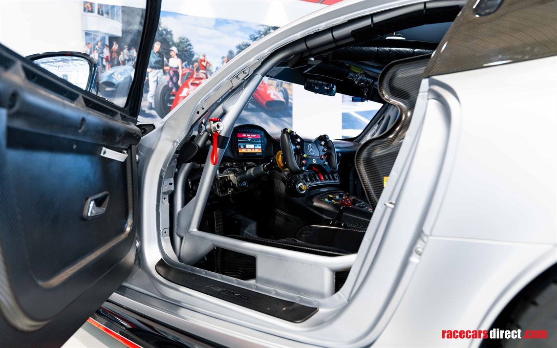 mercedes-benz-amg-gt-track-series