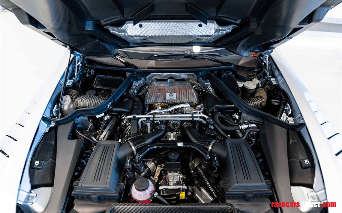 mercedes-benz-amg-gt-track-series