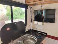 iveco-cargo-race-transporter-with-accomodatio