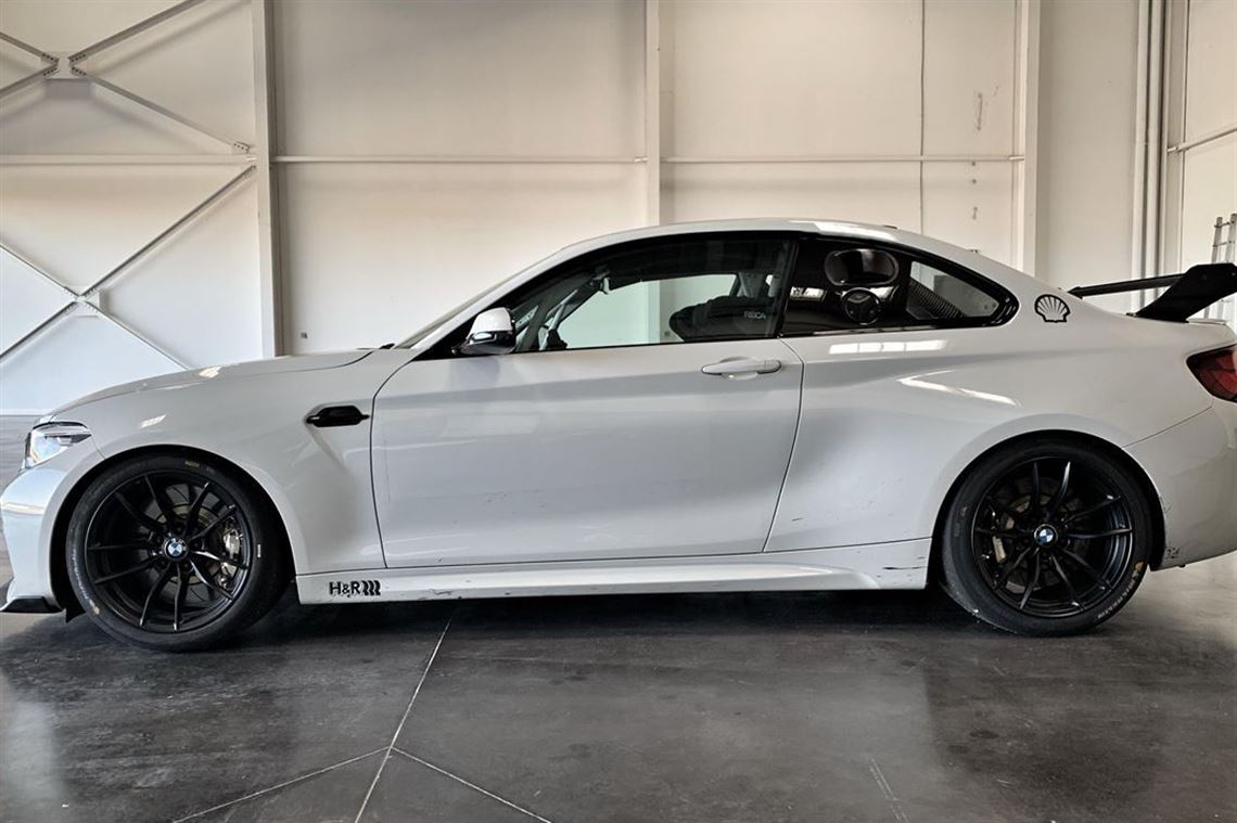 Racecarsdirect.com - 2020 BMW M2 CS Racing 450bhp clubsport race car