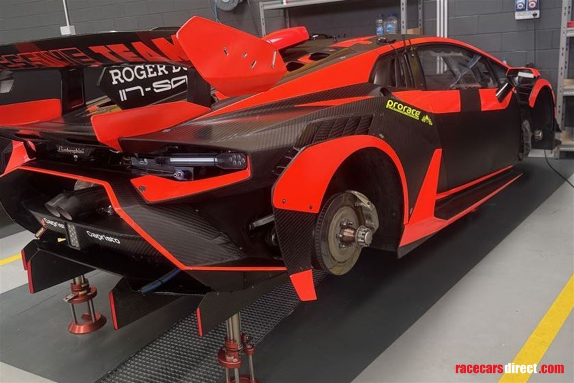 lamborghini-huracan-super-trofeo-evo-2