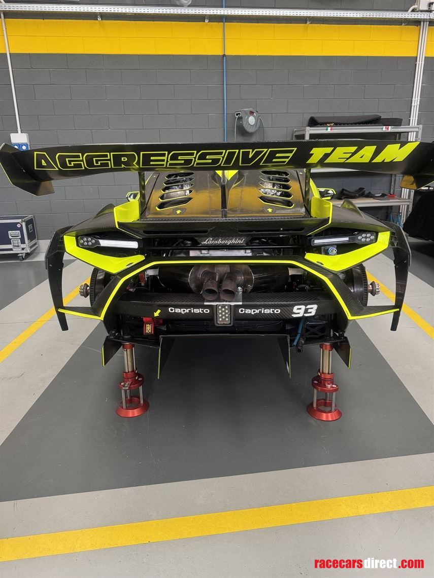 lamborghini-huracan-super-trofeo-evo-2
