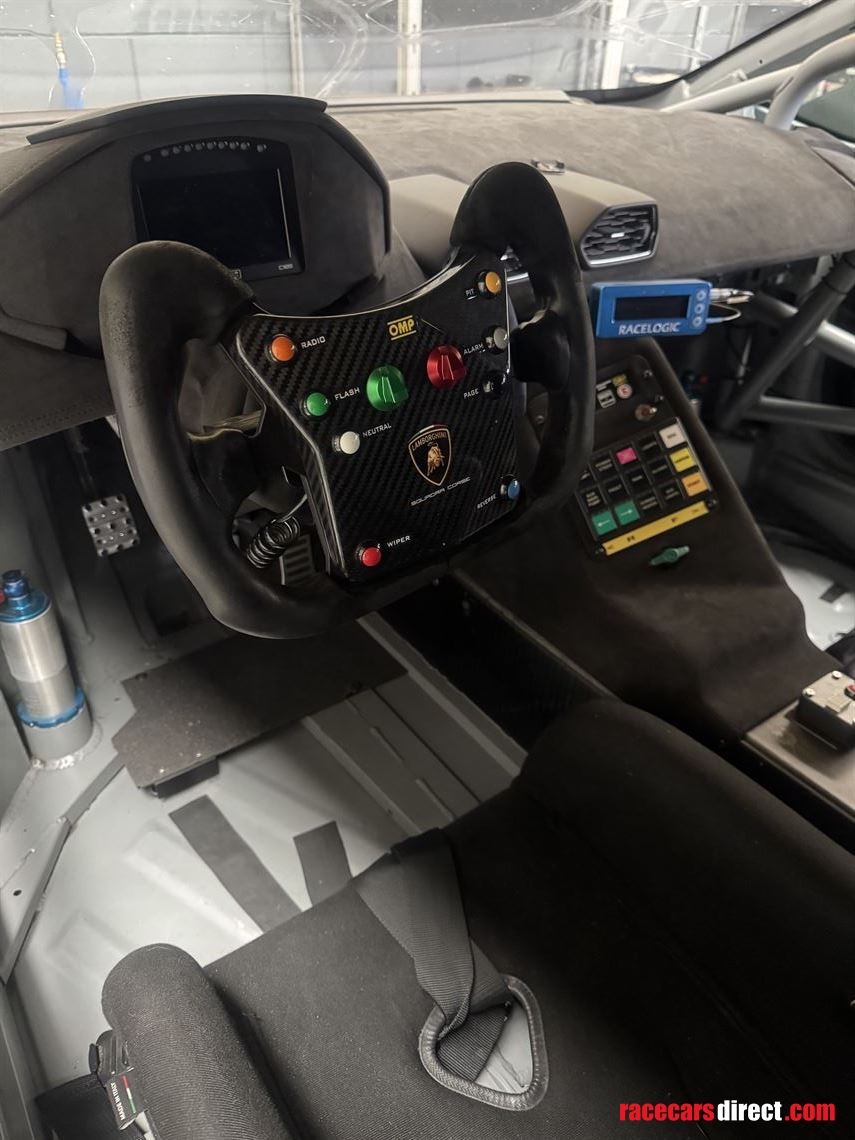 lamborghini-huracan-super-trofeo-evo-2