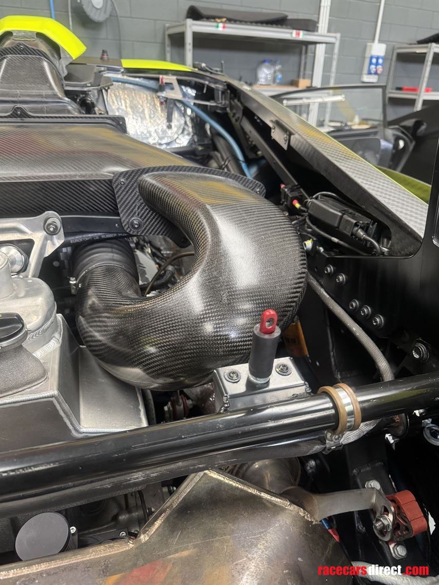 lamborghini-huracan-super-trofeo-evo-2