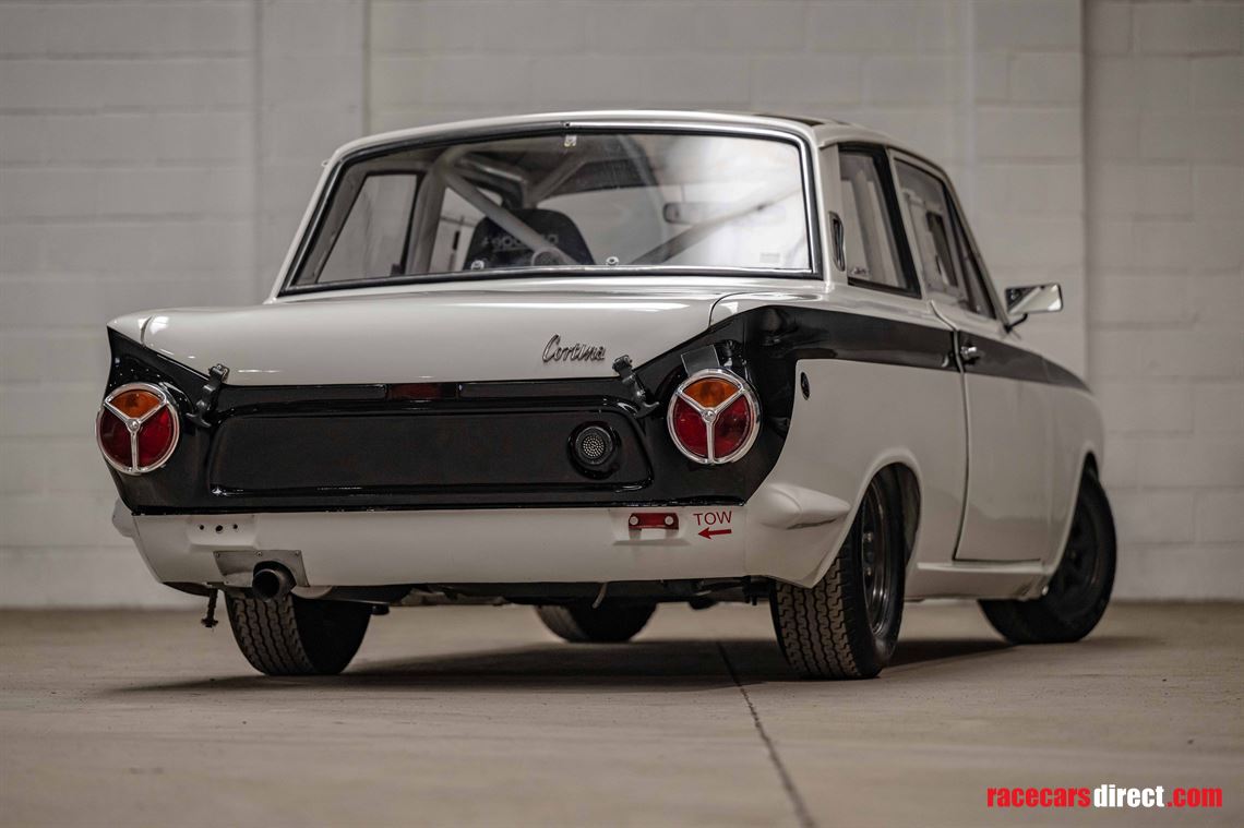1965-lotus-cortina-mki