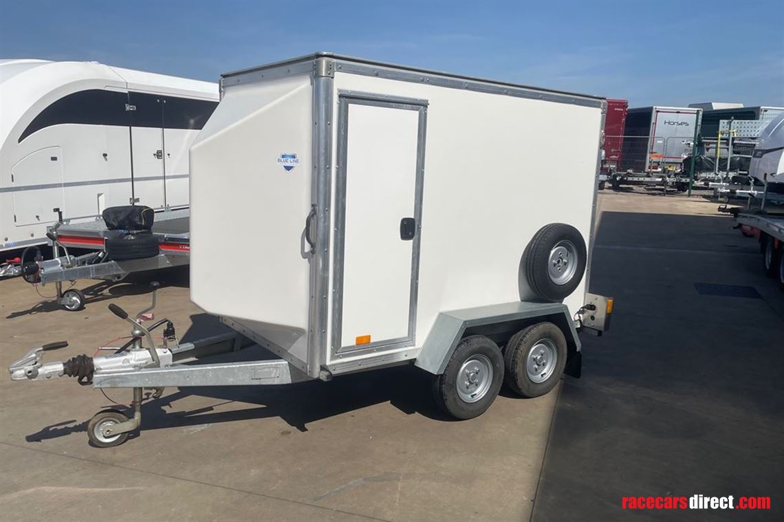 blue-line-box-trailer