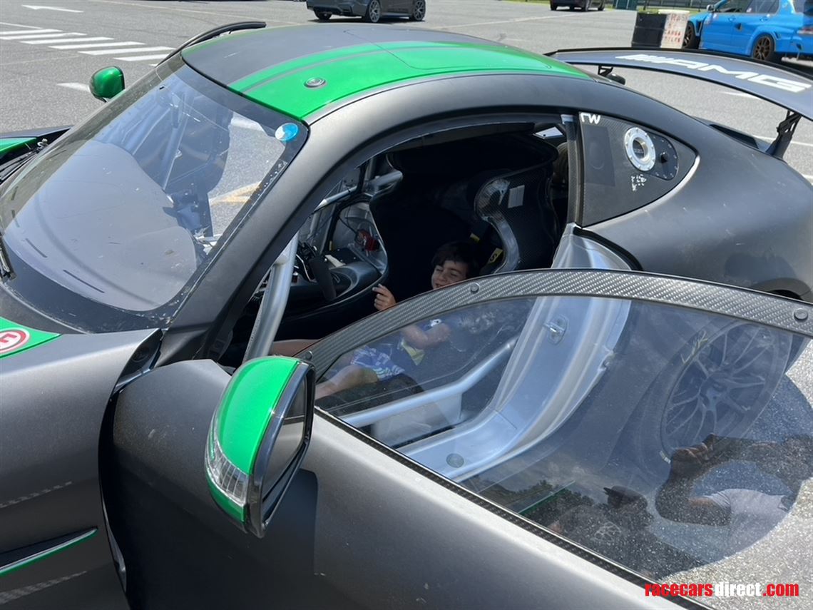 mercedes-amg-gt4-evo