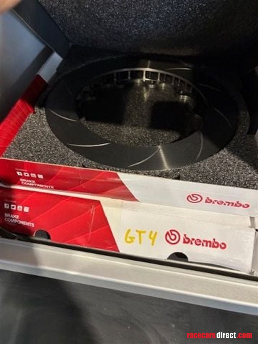 mercedes-amg-gt4-evo