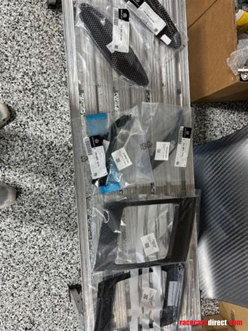 mercedes-amg-gt4-evo