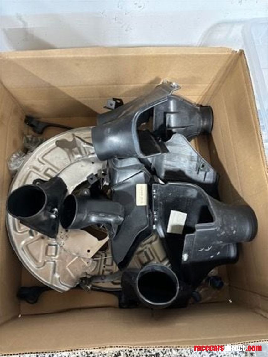 mercedes-amg-gt4-evo