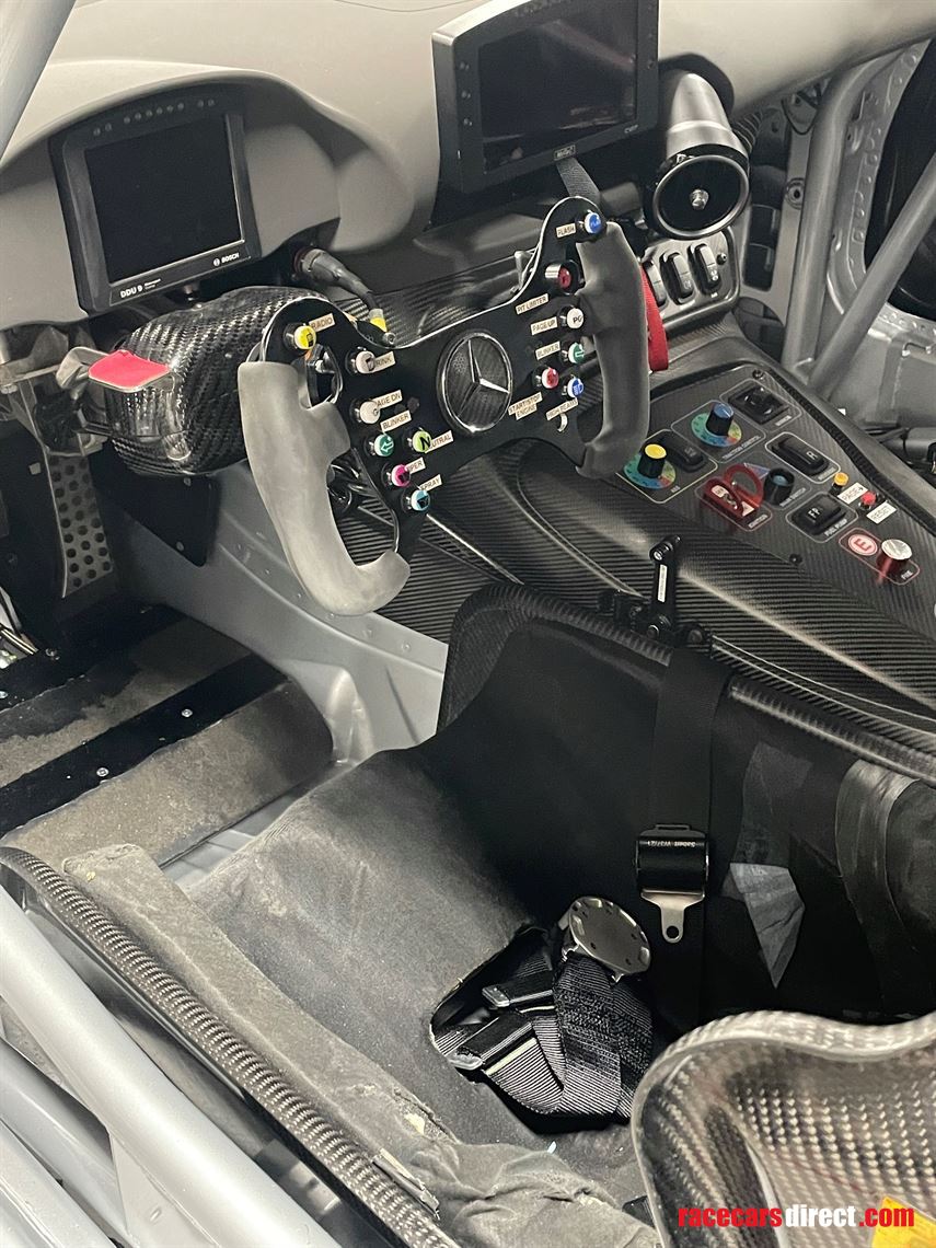 mercedes-amg-gt4-evo