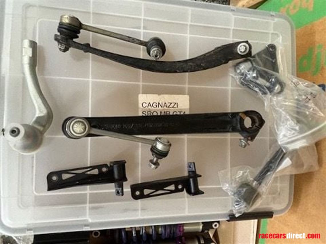 mercedes-amg-gt4-evo