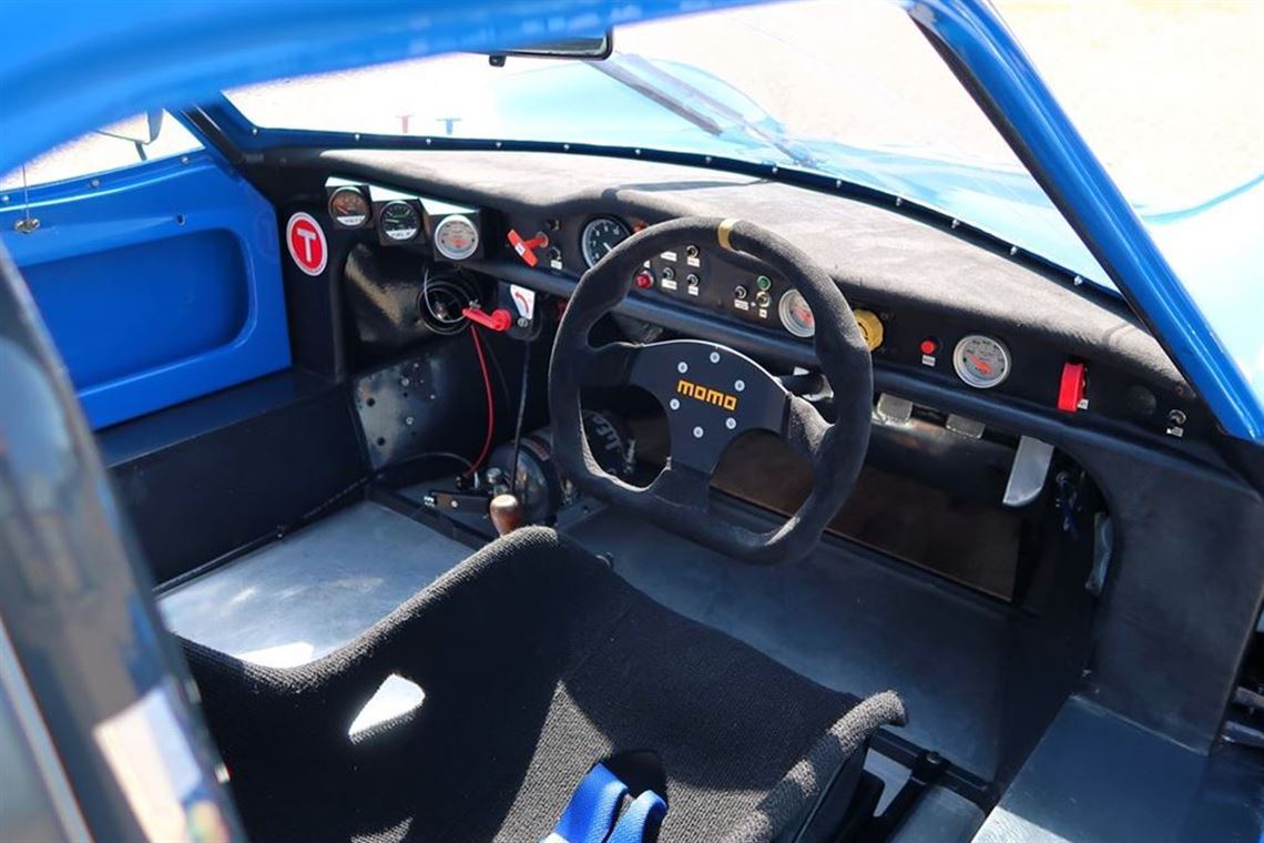 Hall & Hall 1977 Ltd - Chevron B8