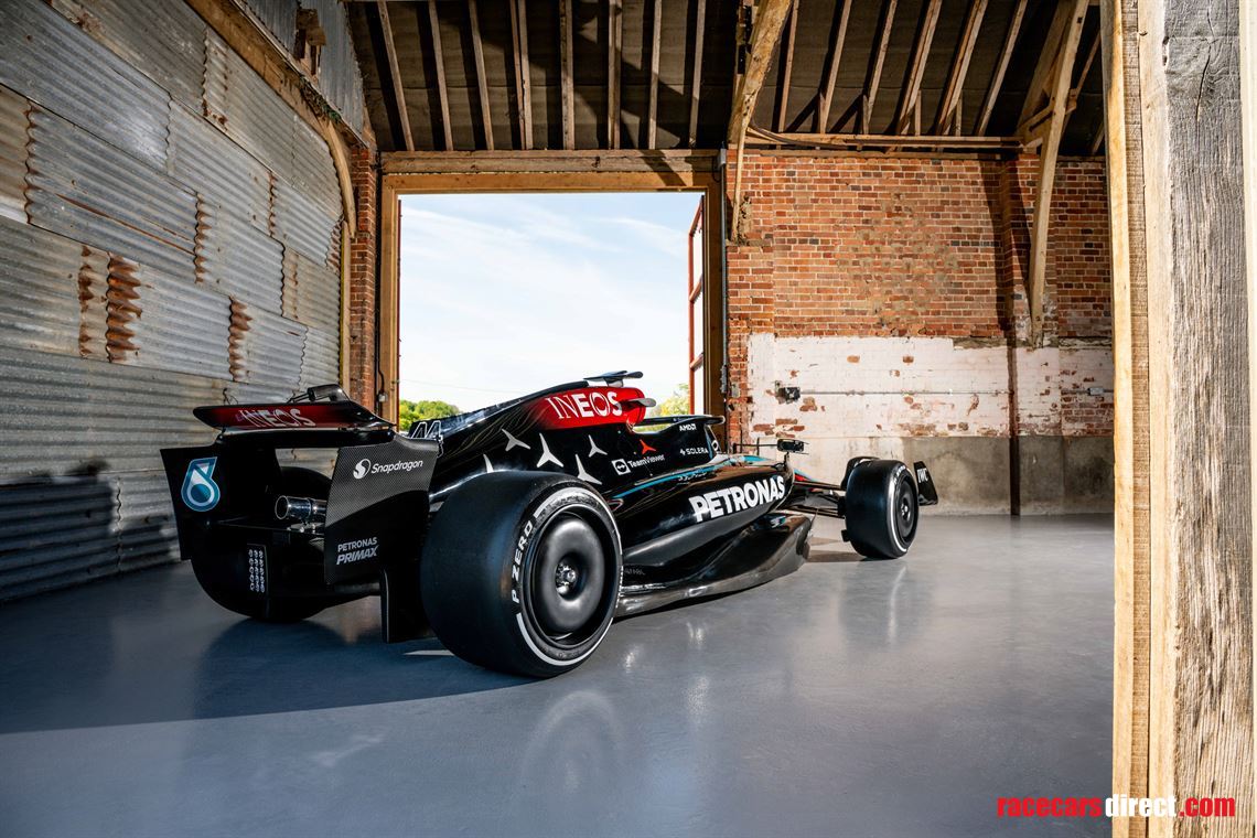 mercedes-amg-2024-lewis-hamilton-f1-replica-d