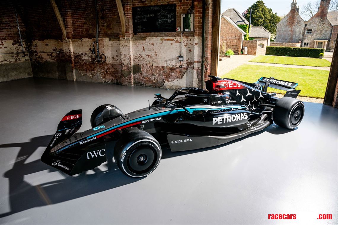 mercedes-amg-2024-lewis-hamilton-f1-replica-d