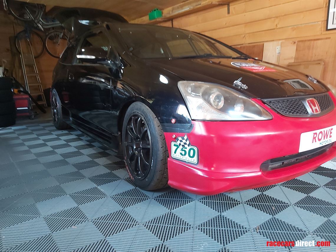 honda-civic-type-r--