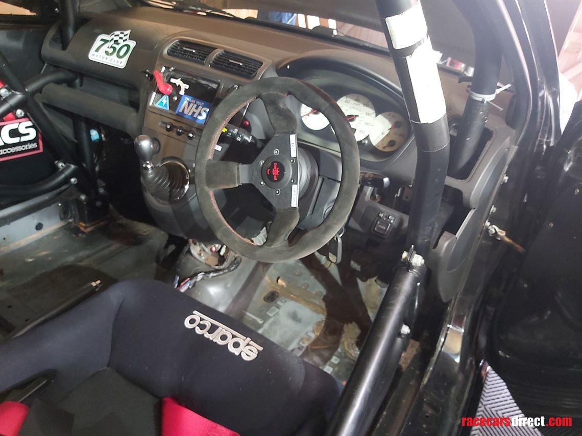 honda-civic-type-r--