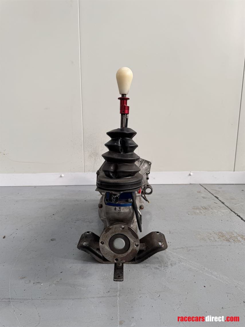 alfa-romeo-alfaholics-6-speed-sequential-gear