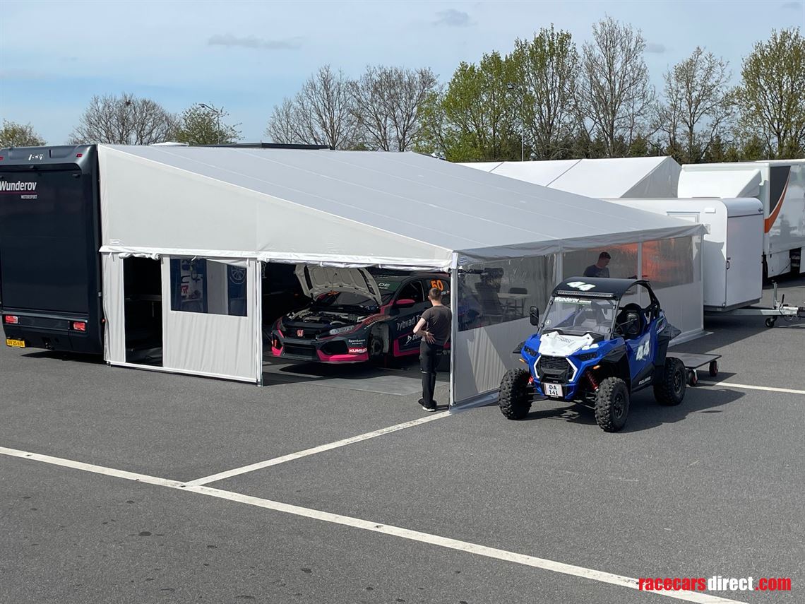 Racecarsdirect.com - STX Racing transporter and living