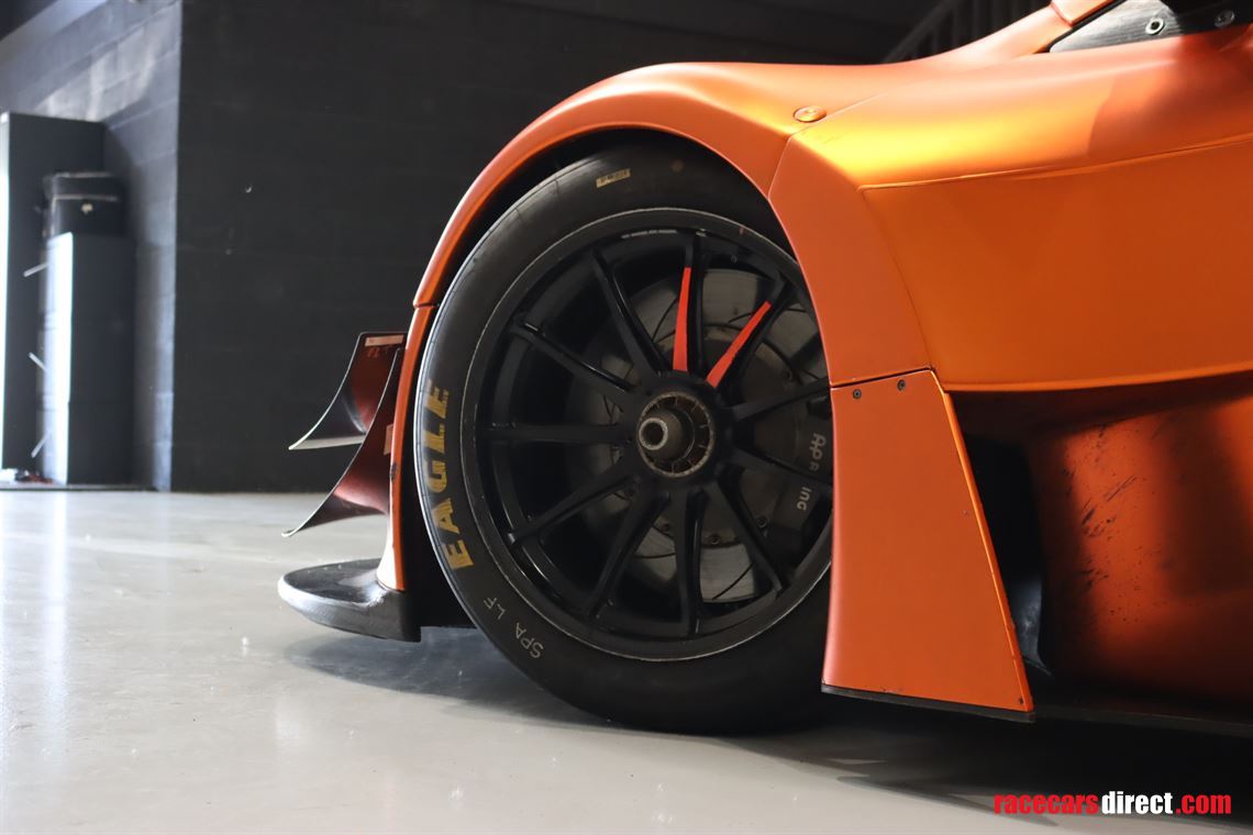 mclaren-650s-gt3-race-car-chassis-no-10-of-15