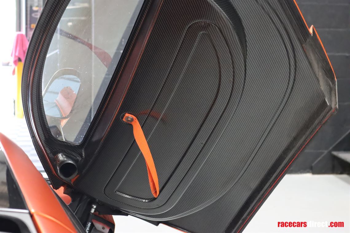 mclaren-650s-gt3-race-car-chassis-no-10-of-15