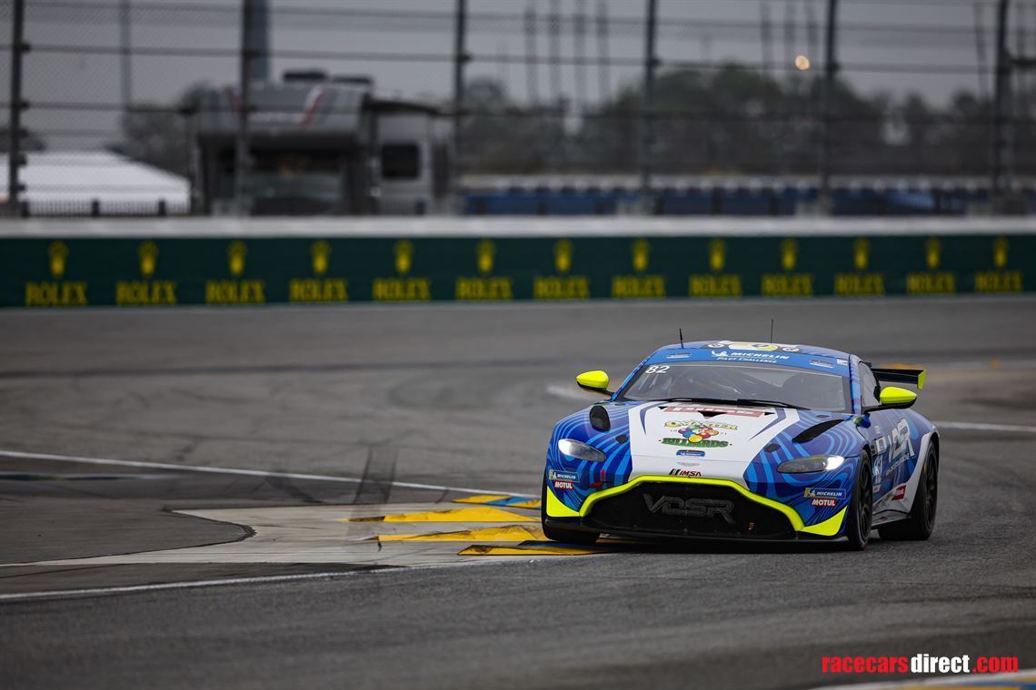 aston-martin-vantage-gt4---loud-fast-not-stre