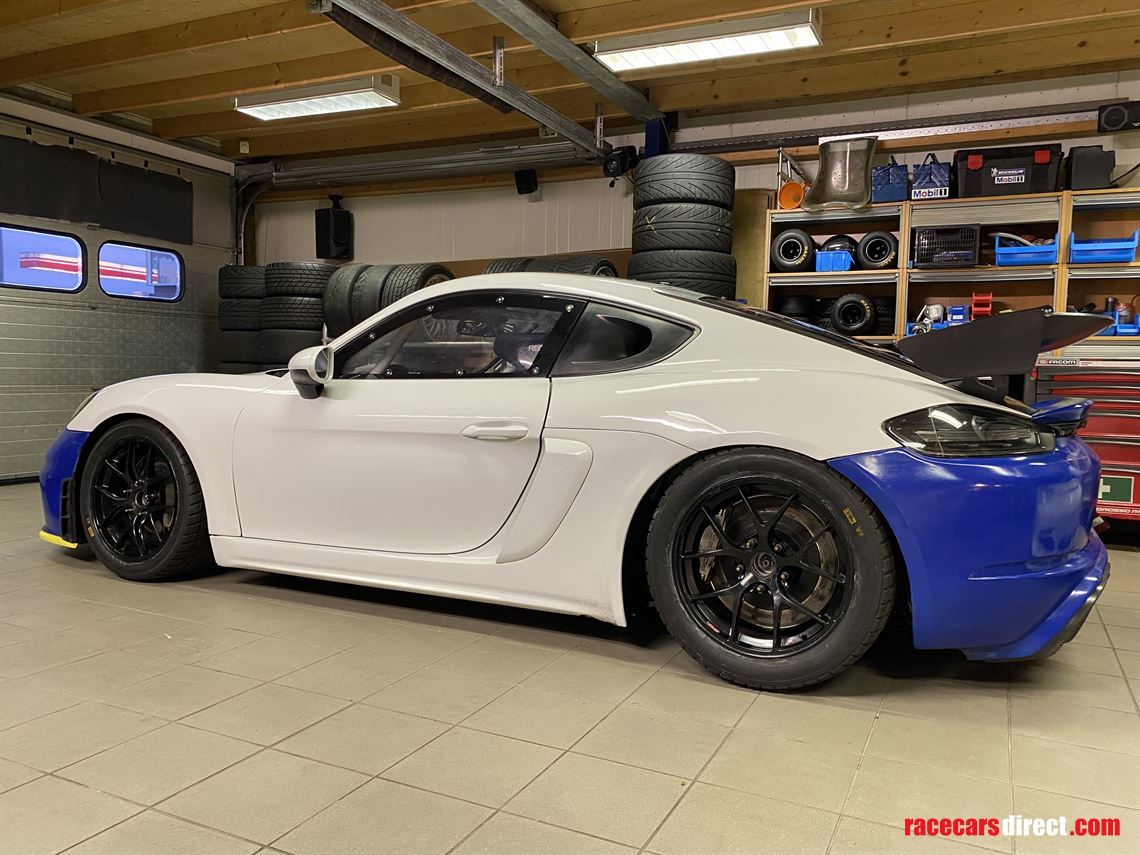 2019-porsche-718-gt4-manthey-racing