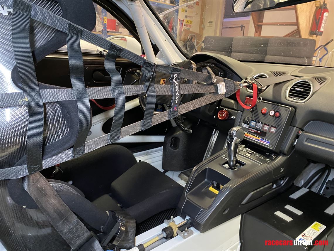 2019-porsche-718-gt4-manthey-racing