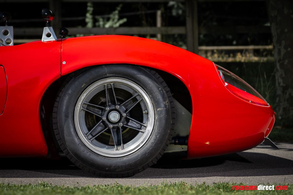 1966-lola-t70-mk-ii-spyder