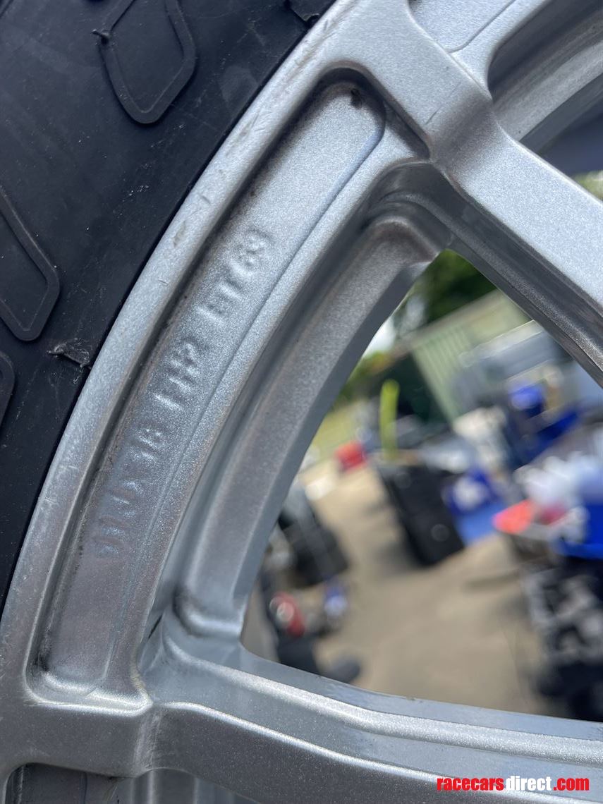 aston-martin-gt3-wheels