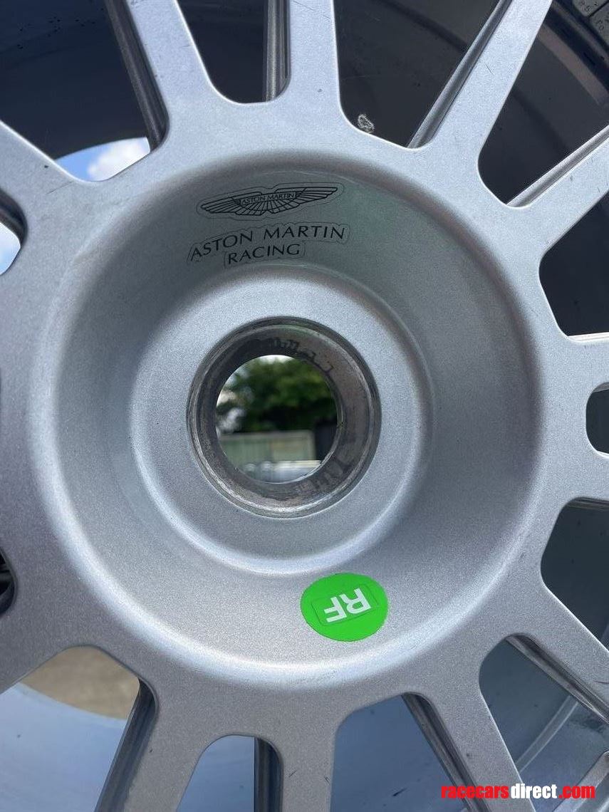 aston-martin-gt3-wheels