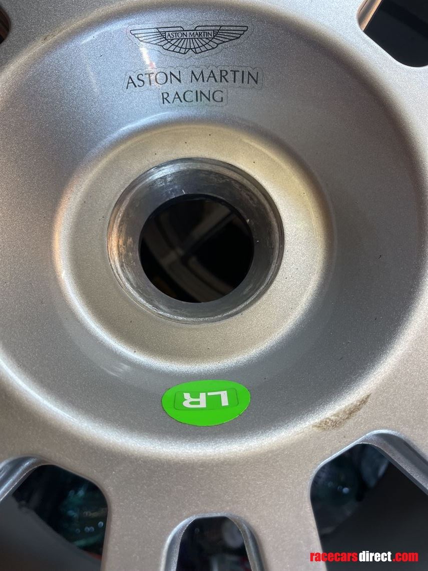 aston-martin-gt3-wheels