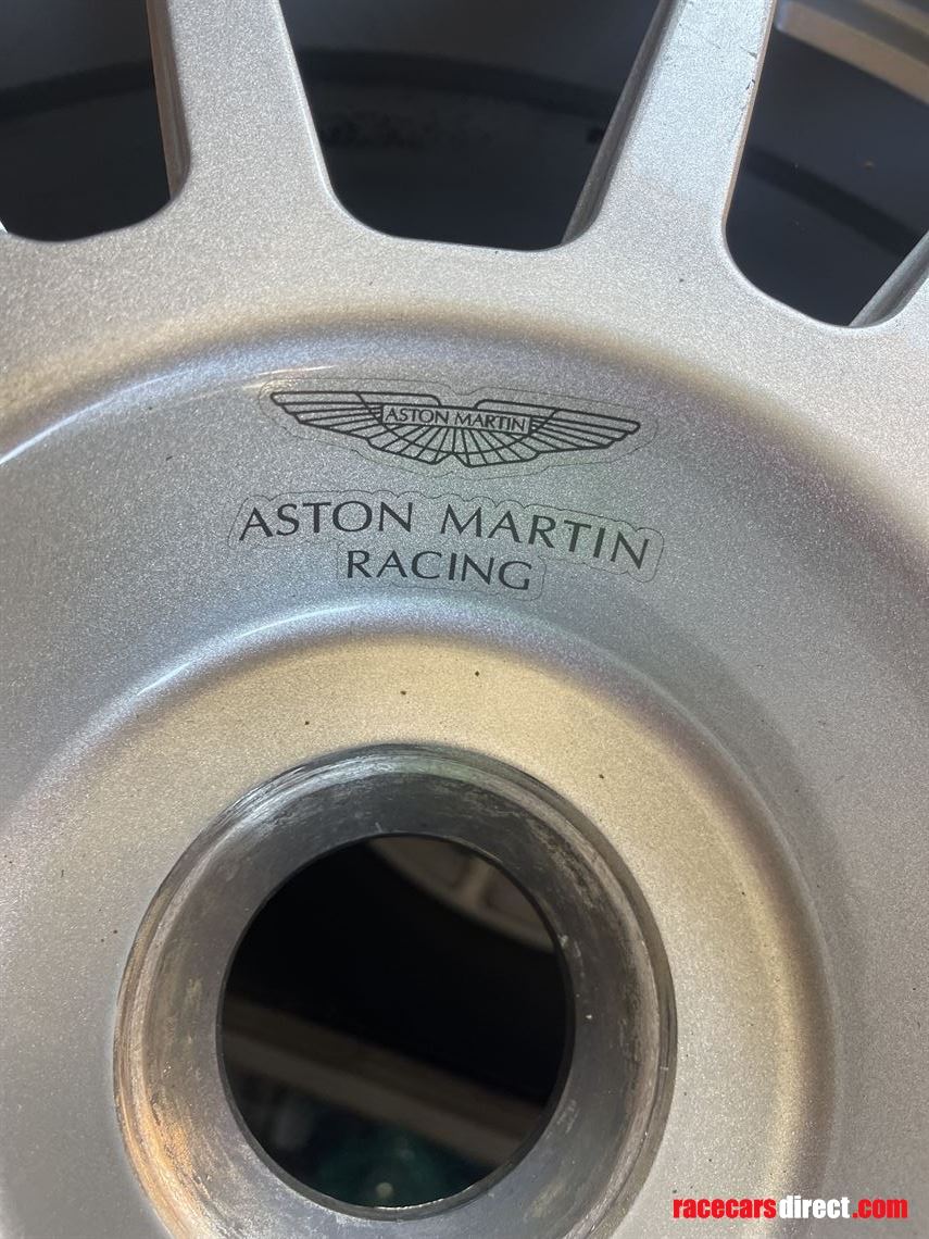 aston-martin-gt3-wheels