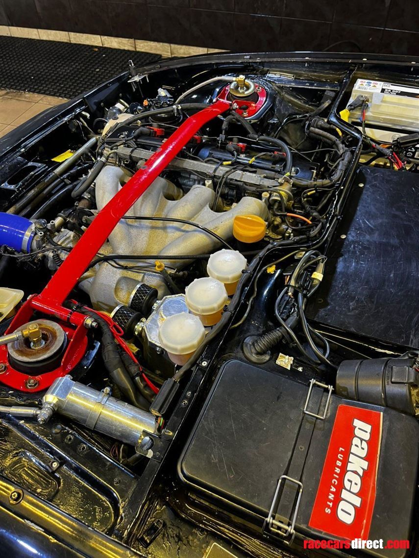 Racecarsdirect.com - FIA Historic Porsche 944 rally car