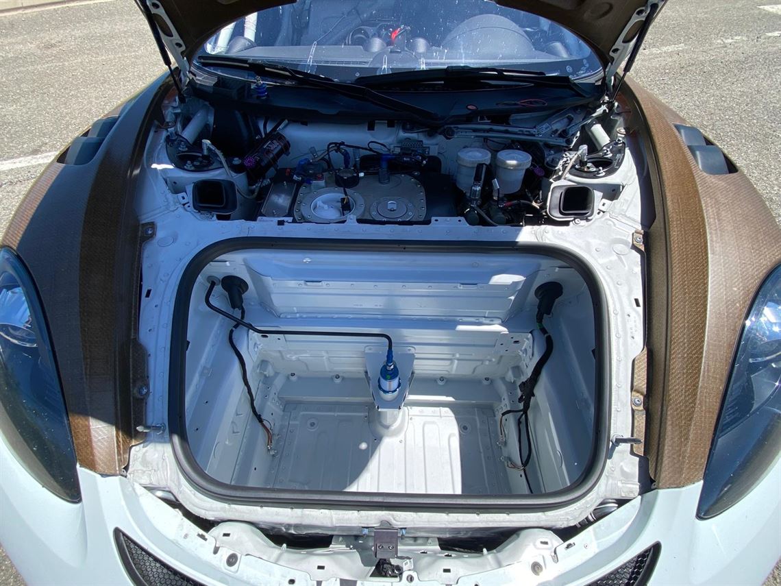 porsche-718-gt4-rs-clubsport-my23---race-read