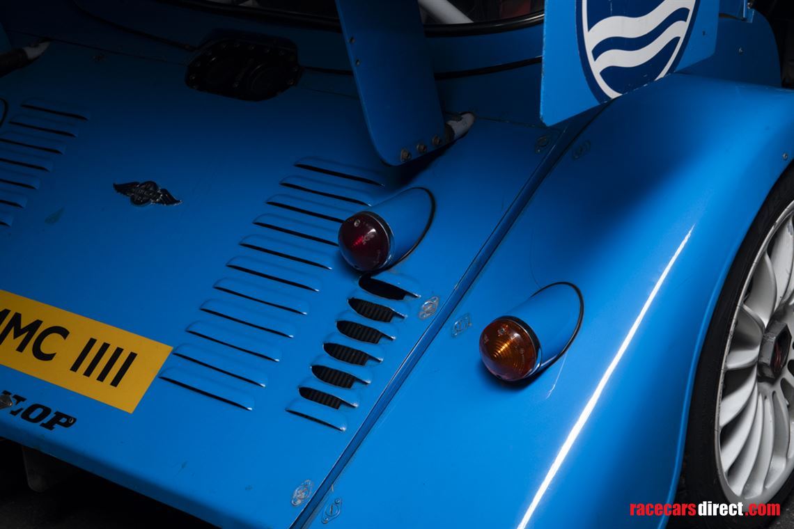 morgan-plus-8-gtr-big-blue