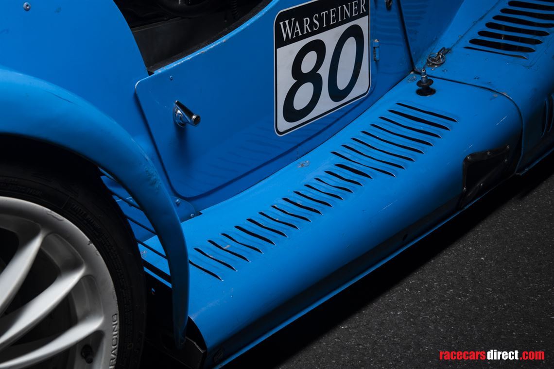 morgan-plus-8-gtr-big-blue
