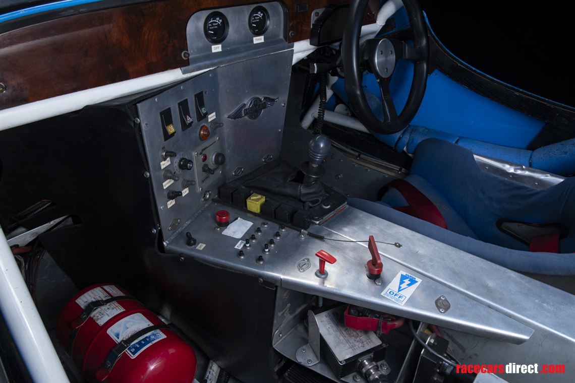 morgan-plus-8-gtr-big-blue