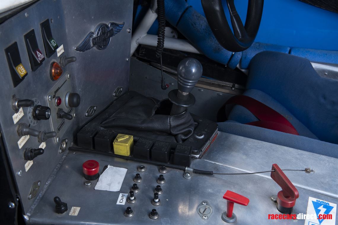 morgan-plus-8-gtr-big-blue