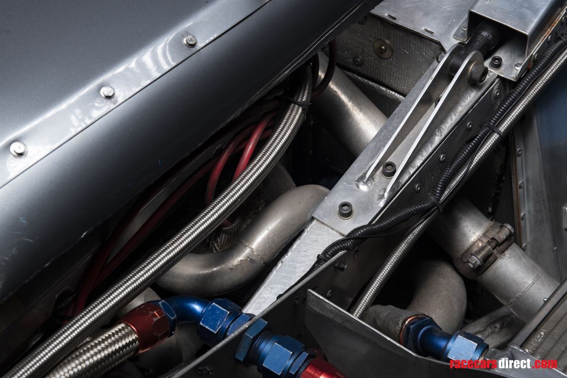 morgan-plus-8-gtr-big-blue