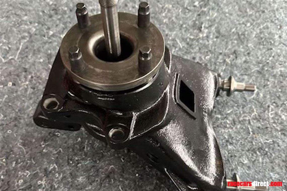 rear-upright-historic-osella