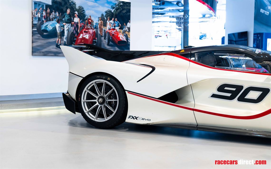 ferrari-fxxk-evo