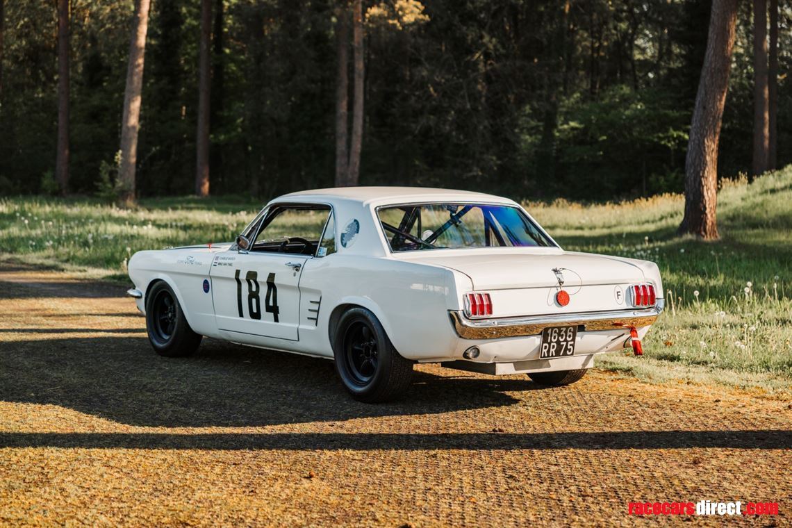 1965-ford-mustang-race-car