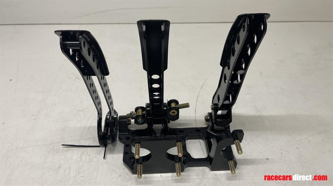 wilwood-floor-mounted-pedal-assembly-kit