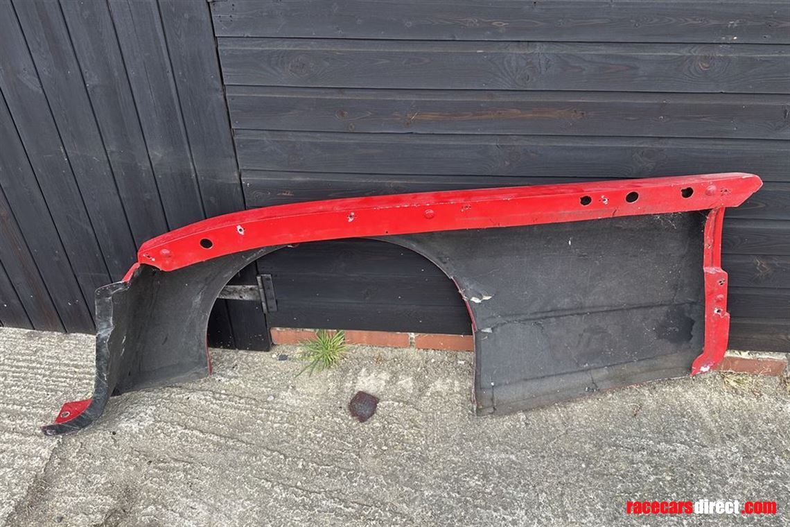 viper-gt3-carbon-bodywork-front-bumper-side