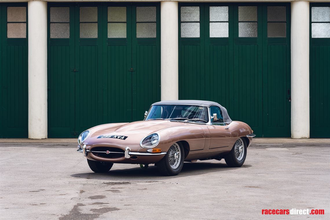 1961-jaguar-e-type-roadster