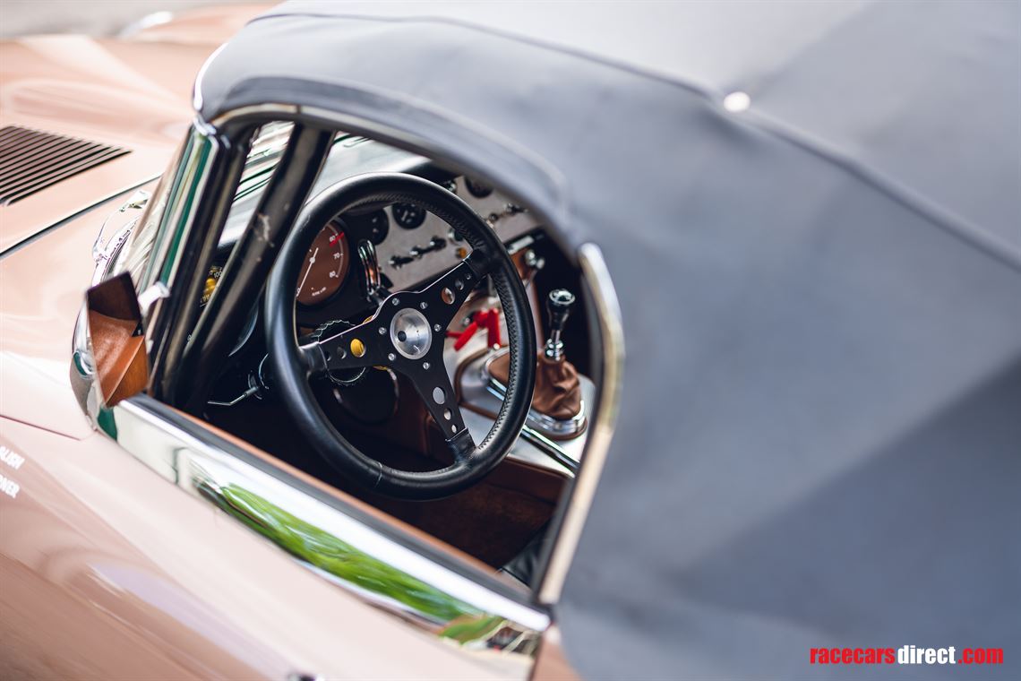 1961-jaguar-e-type-roadster