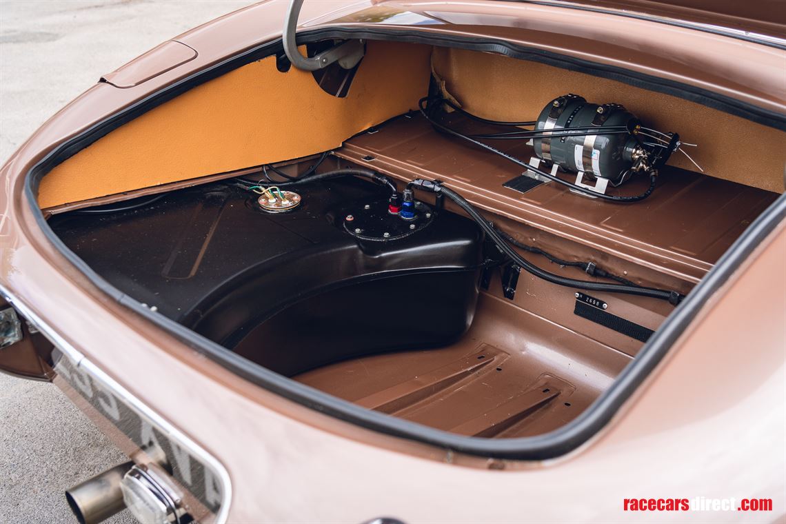 1961-jaguar-e-type-roadster