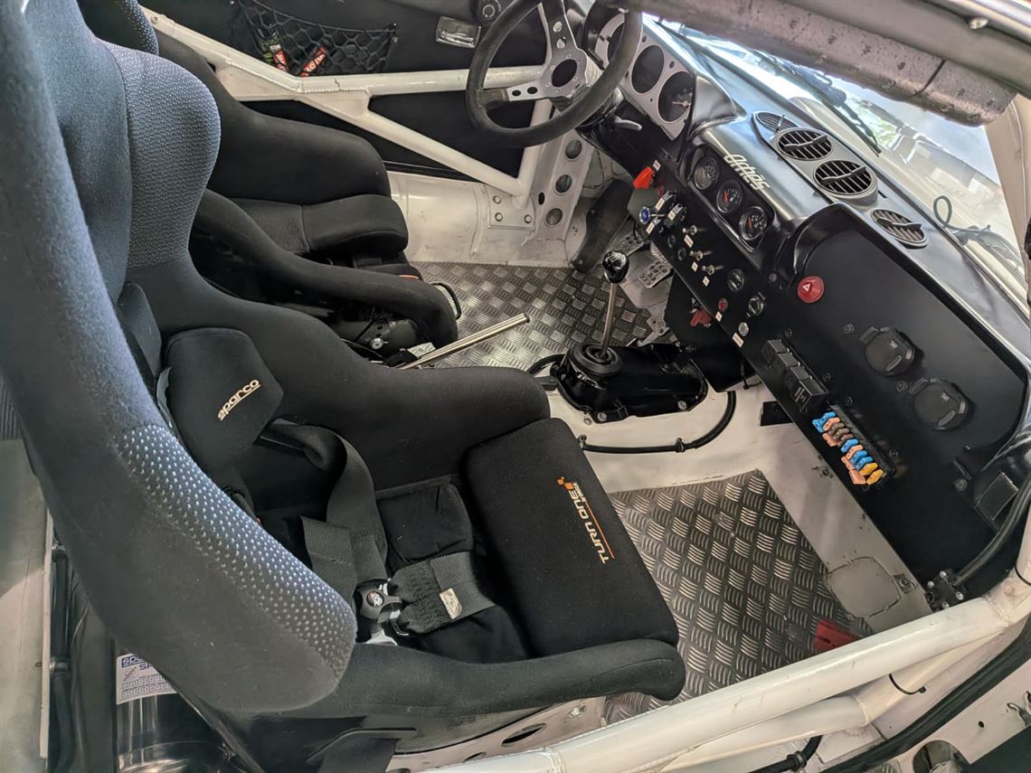 peugeot-504-gr4